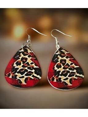 ⭐️ 5 for $25 Wood Festive Christmas Earrings Animal Print Tree